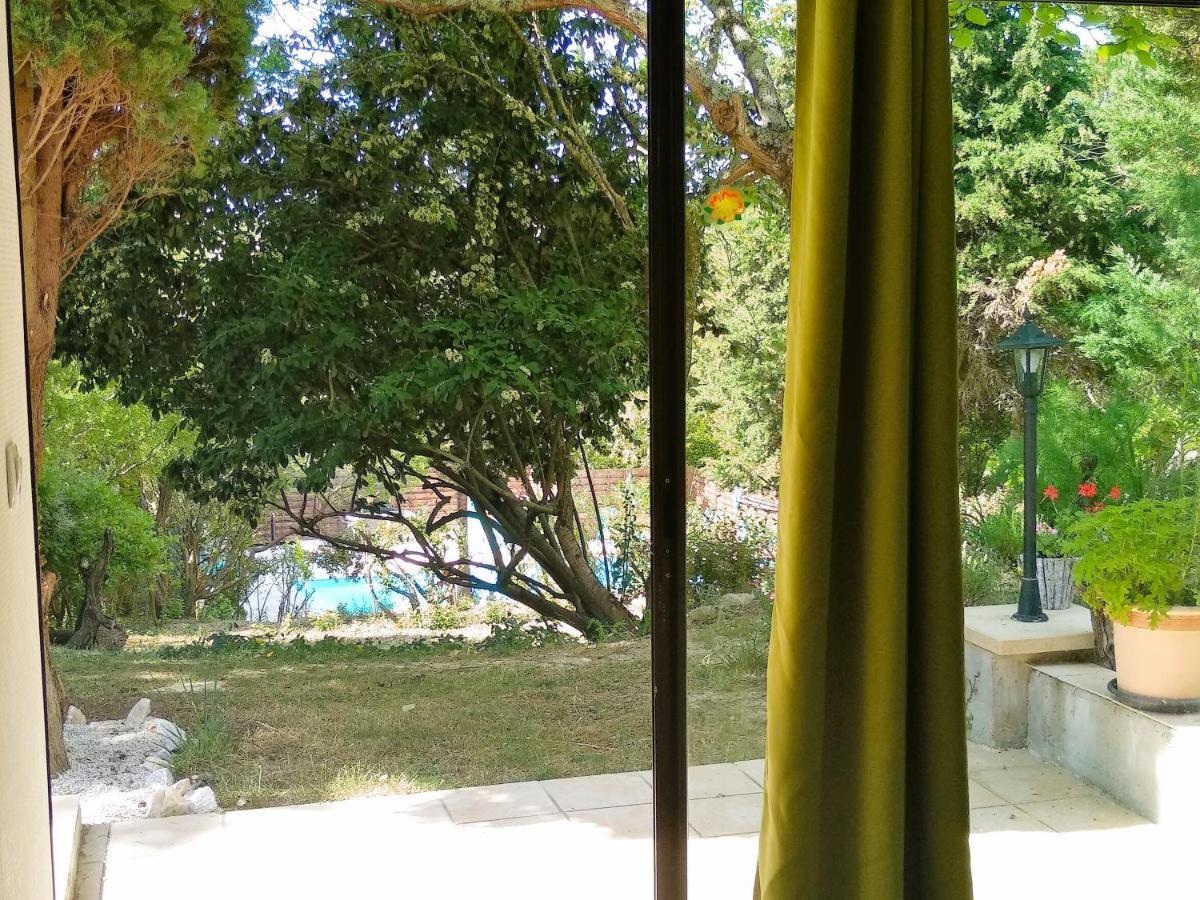 Chambre Independante Piscine, Parc, Cuisine... Brézilhac Esterno foto